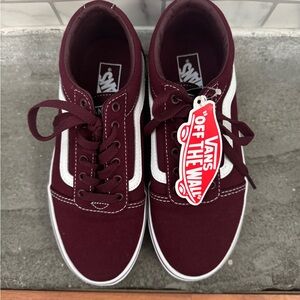 Vans Old Skool Sneakers in Burgundy and White